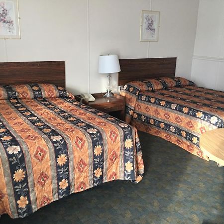 Bluebird Motel Innisfail Kültér fotó