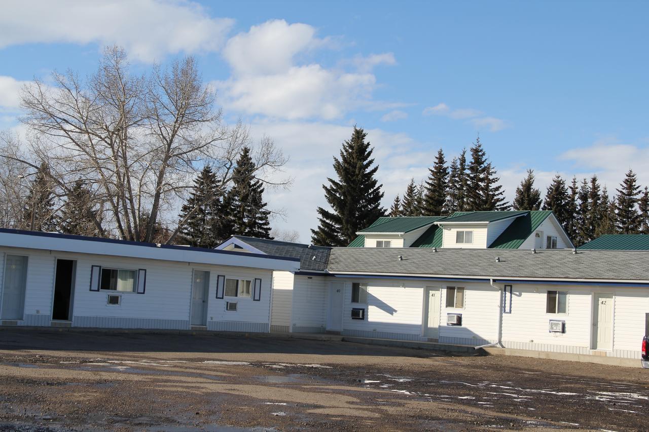 Bluebird Motel Innisfail Kültér fotó
