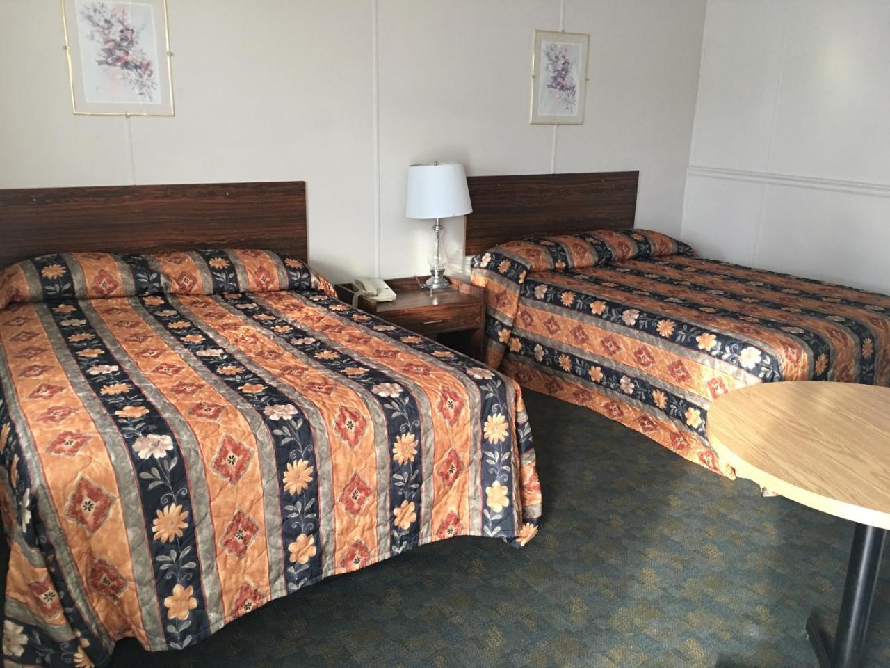 Bluebird Motel Innisfail Kültér fotó
