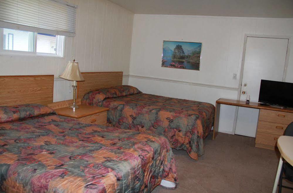 Bluebird Motel Innisfail Kültér fotó